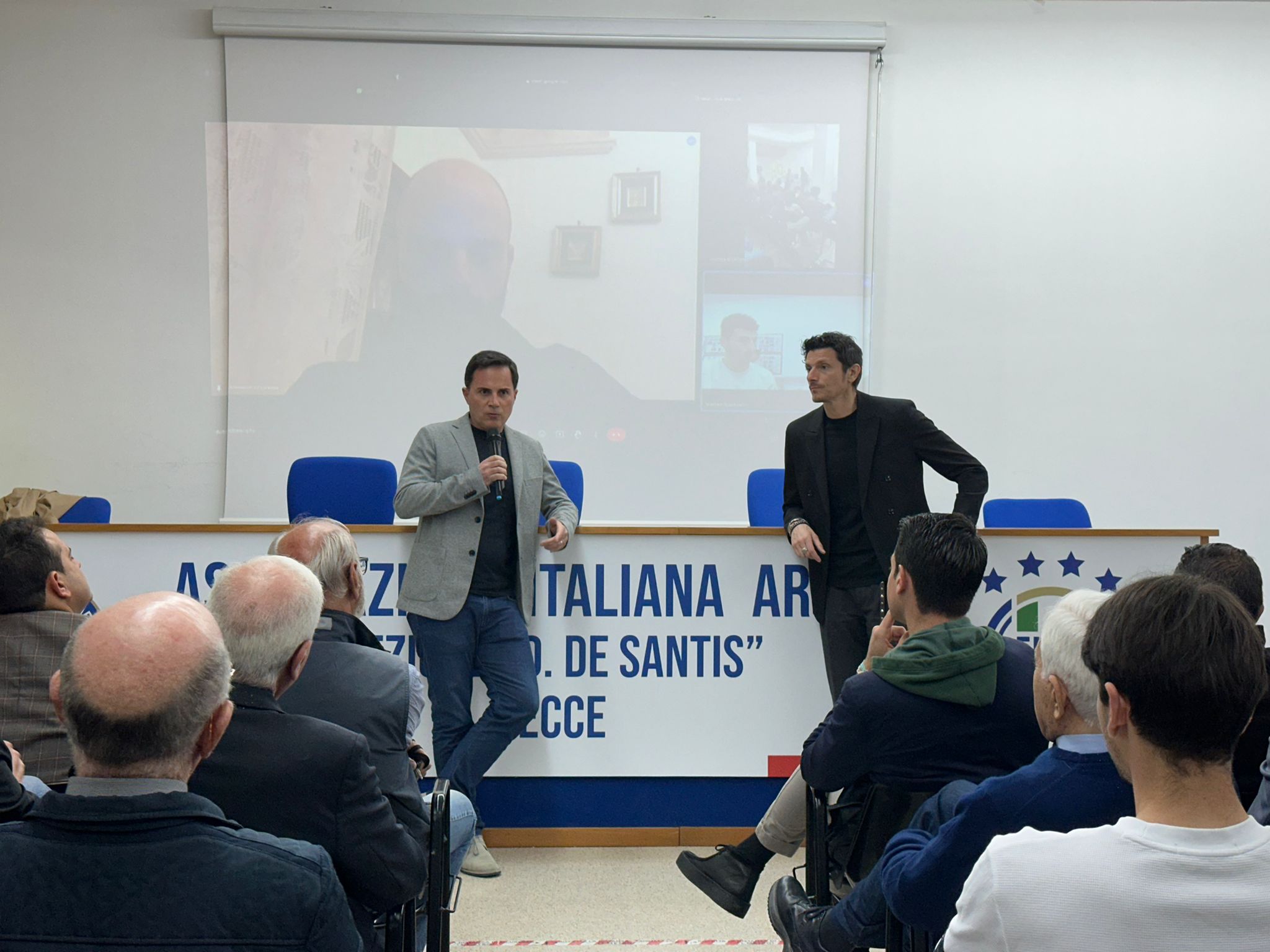 Al momento stai visualizzando  Antonio D’Amato ospite della Sezione “De Santis” di Lecce 